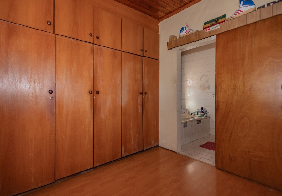 4 Bedroom Property for Sale in Avondale Western Cape